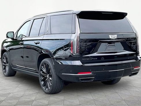Used 2025 Cadillac Escalade Sport Platinum w/ LPO, ONYX Package AWD/4WD image 4