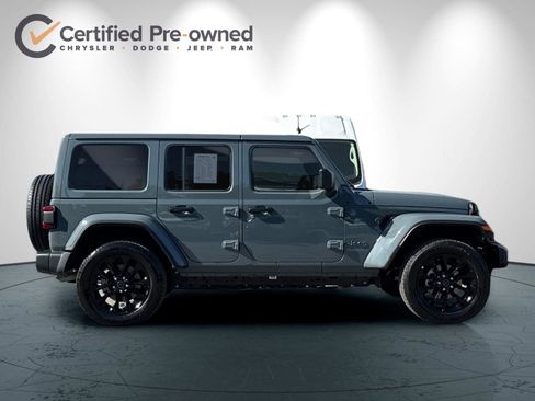 Certified 2025 Jeep Wrangler Unlimited Sahara w/ Safety Group AWD/4WD image 3
