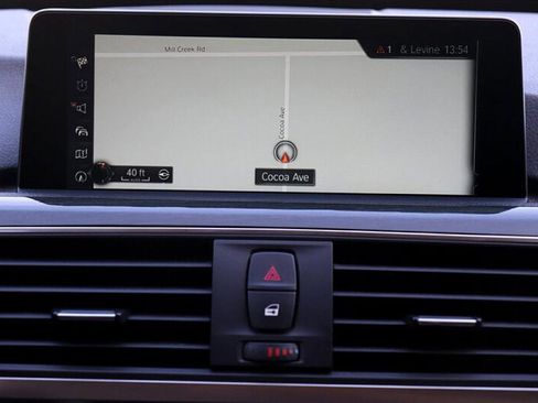 Used 2017 BMW 330i Sedan image 23