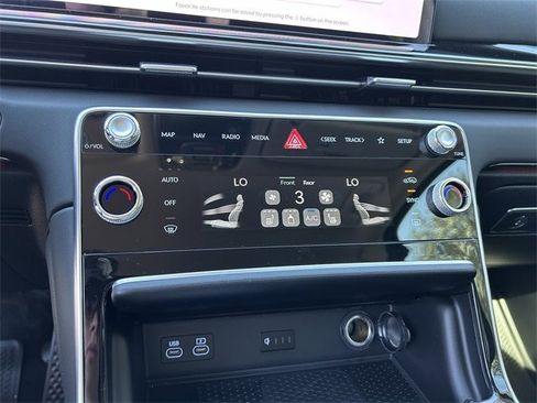 Used 2026 Genesis GV80 2.5T image 24