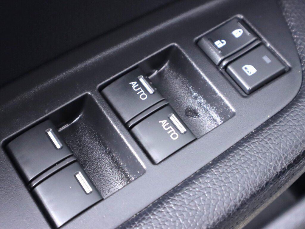 Used 2017 Honda Pilot Elite image 32