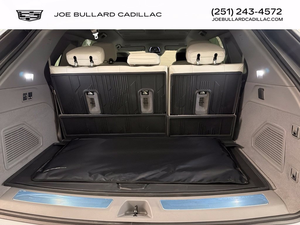 New 2026 Cadillac Escalade IQ Luxury 1 w/ LPO, Floor Liner Package AWD/4WD image 25