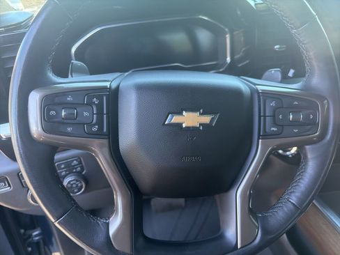 Used 2023 Chevrolet Silverado 1500 High Country w/ Technology Package AWD/4WD image 16