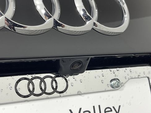 New 2025 Audi Q3 2.0T Premium image 12