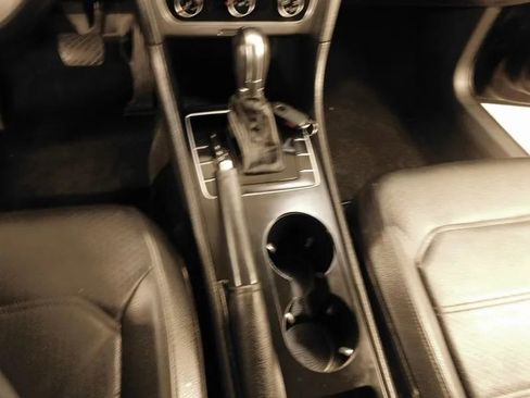 Used 2014 Volkswagen Passat 1.8T Wolfsburg Edition image 30