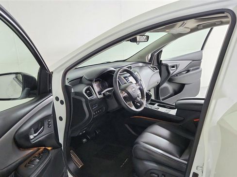 Used 2024 Nissan Murano SL FWD image 13