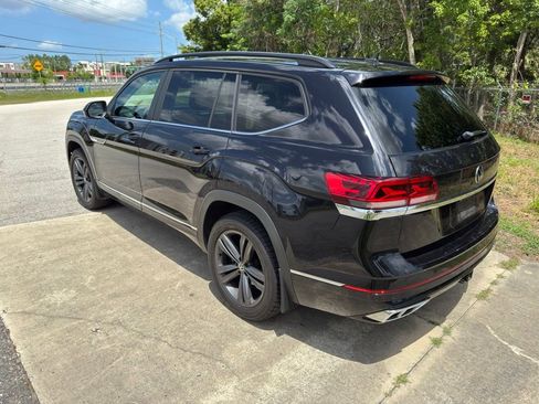 Used 2021 Volkswagen Atlas SE w/ Towing Package AWD/4WD image 12