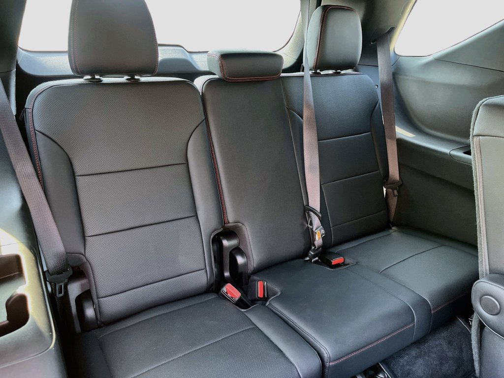 Used 2024 Chevrolet Traverse RS w/ LPO, Floor Liner Package AWD/4WD image 29