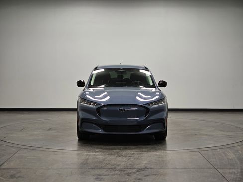 Used 2023 Ford Mustang Mach-E Select image 3