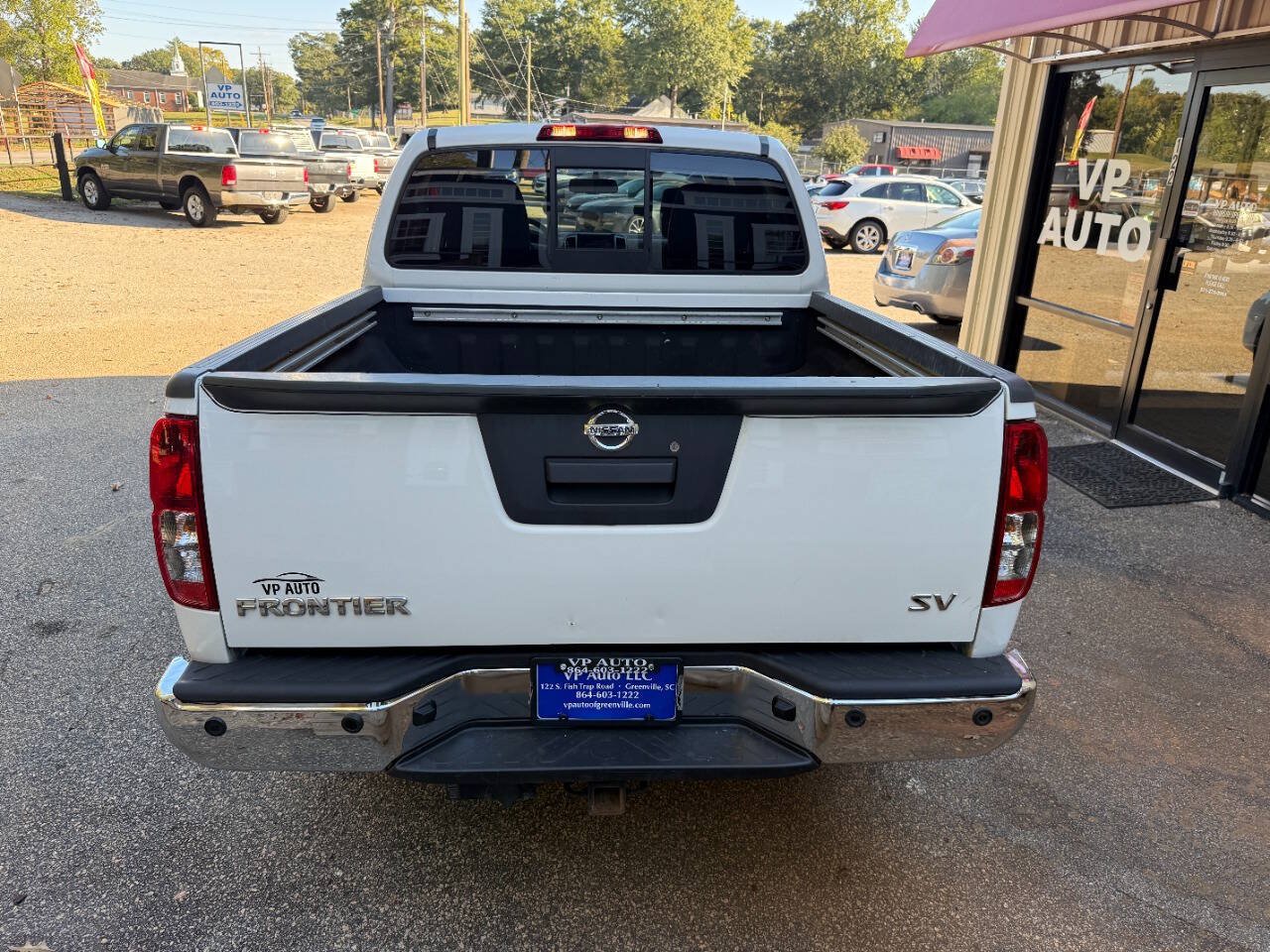 Used 2020 Nissan Frontier SV RWD image 5