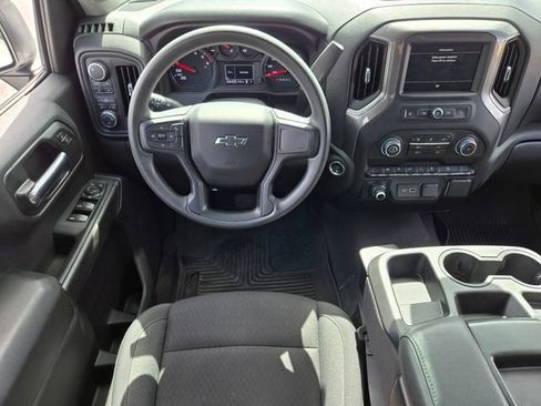 Used 2025 Chevrolet Silverado 1500 Custom Trail Boss AWD/4WD image 13
