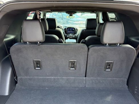 Used 2023 Chevrolet Traverse High Country FWD image 27