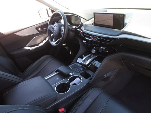 Certified 2023 Acura MDX FWD w/ Technology Package image 10
