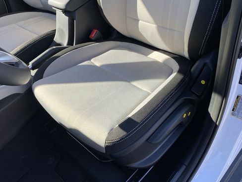 New 2026 Hyundai Venue SEL image 19