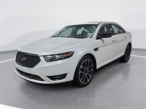 Used 2017 Ford Taurus SHO w/ Driver Assist Package image 7