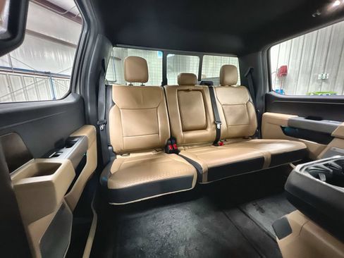 Used 2021 Ford F150 Lariat RWD image 22