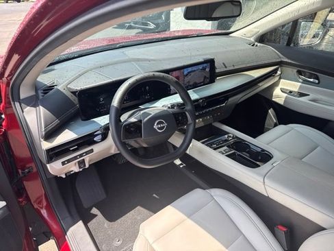 Used 2025 Nissan Murano SL AWD/4WD image 9