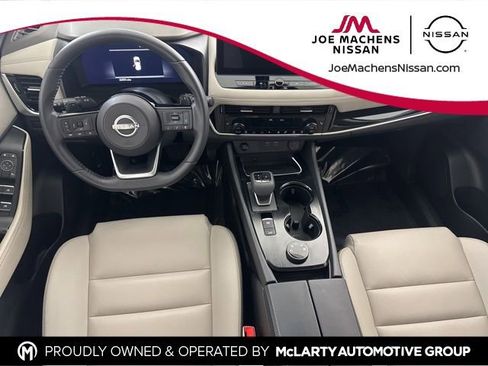 Used 2024 Nissan Rogue SL w/ SL Premium Package image 22