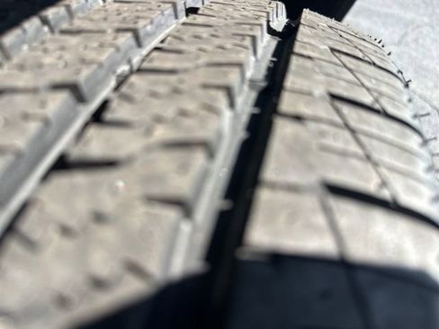 Used 2023 Chevrolet Colorado LT w/ LT Convenience Package II image 36