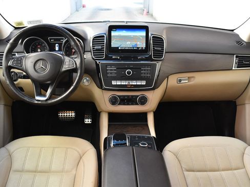 Used 2019 Mercedes-Benz GLE 400 4MATIC image 23