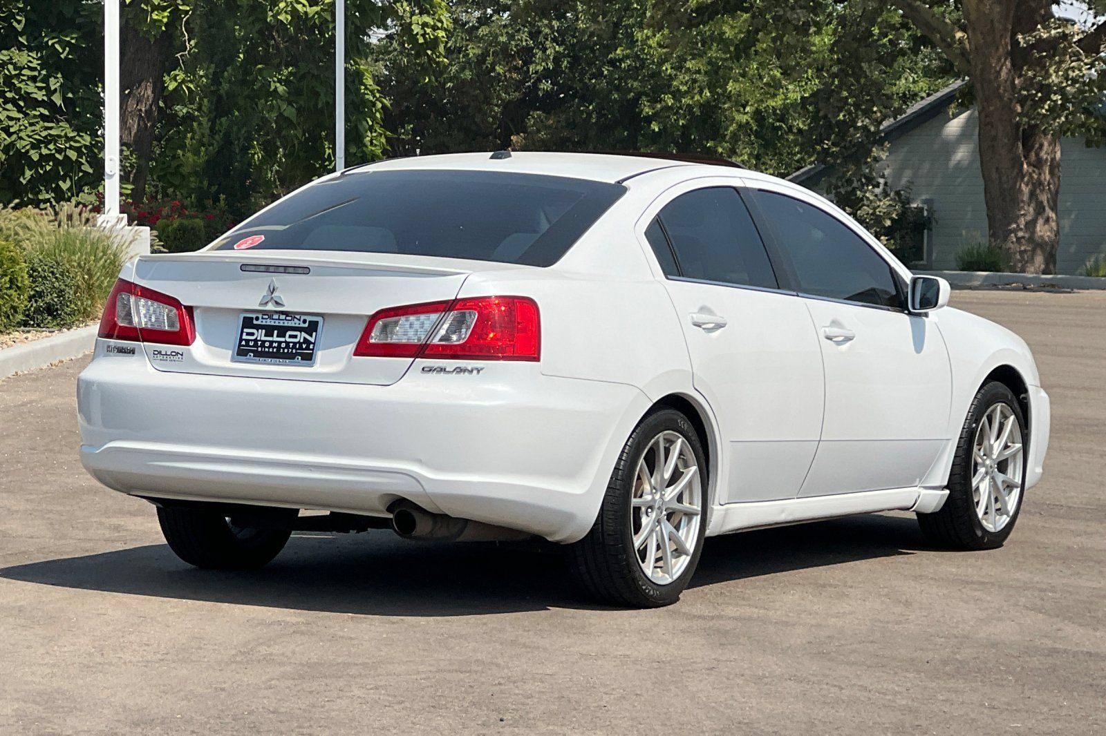 Used 2011 Mitsubishi Galant FWD image 6