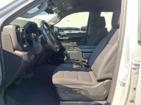 Certified 2022 Chevrolet Silverado 1500 LT AWD/4WD image 14