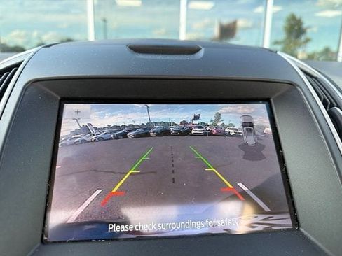 Used 2019 Ford Edge SEL w/ Equipment Group 201A FWD image 20