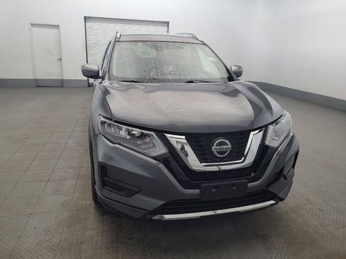 Used 2019 Nissan Rogue SV image 14