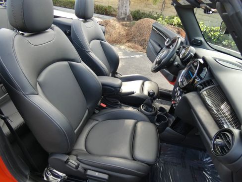 Used 2021 MINI Cooper S image 30