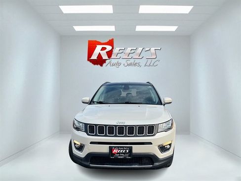 Used 2018 Jeep Compass Limited AWD/4WD image 3