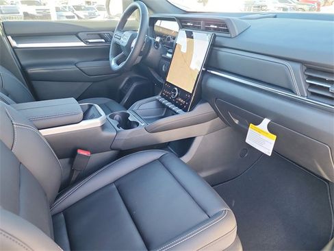 New 2026 GMC Terrain Elevation w/ Elevation Premium Package image 17