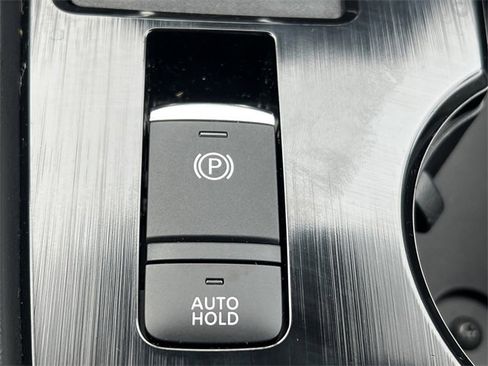 Certified 2024 Nissan Rogue SV image 11