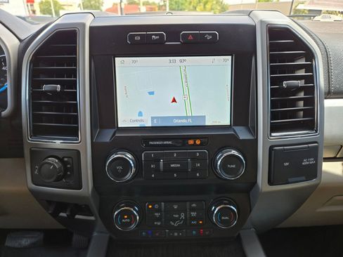 Used 2021 Ford F250 Lariat w/ Chrome Package image 29