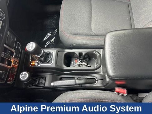 Used 2024 Jeep Wrangler Unlimited Rubicon w/ Technology Group image 30