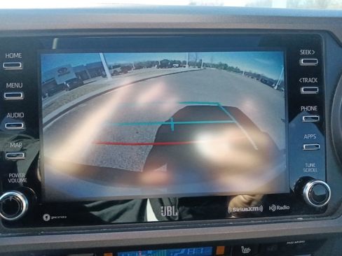 Used 2022 Toyota Tacoma TRD Off-Road image 22