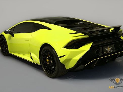 Used 2024 Lamborghini Huracan Tecnica image 7