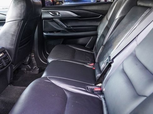 Used 2018 MAZDA CX-9 Touring image 18