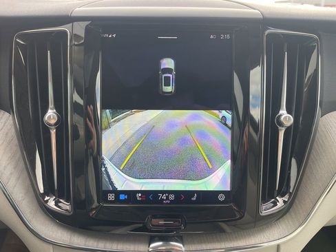 Certified 2023 Volvo XC60 B5 Plus w/ Climate Package image 29