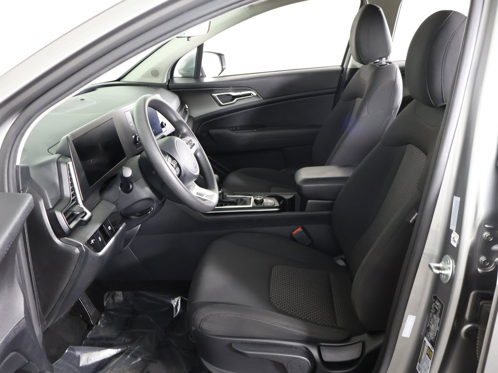 Used 2024 Kia Sportage LX FWD image 26