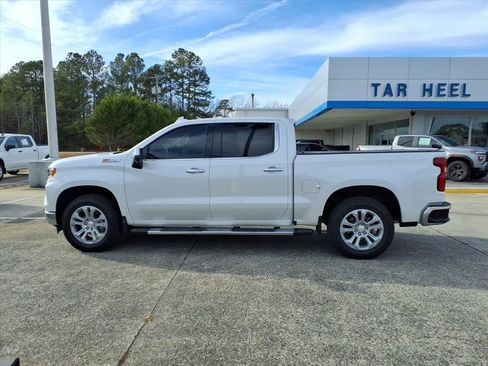 Used 2025 Chevrolet Silverado 1500 LTZ w/ LTZ Premium Package image 2
