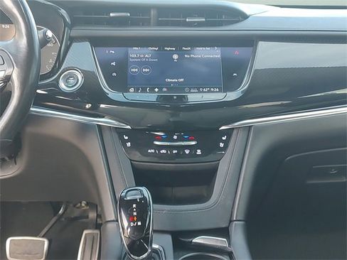 Used 2020 Cadillac XT6 Sport image 16