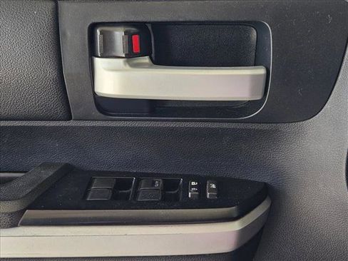 Used 2014 Toyota Tundra SR5 w/ TRD Off Road Package image 8