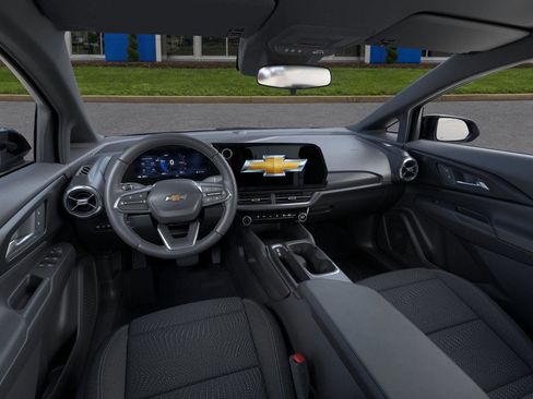 New 2026 Chevrolet Equinox EV LT image 16