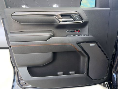Used 2023 GMC Sierra 1500 AT4 w/ Technology Package AWD/4WD image 24