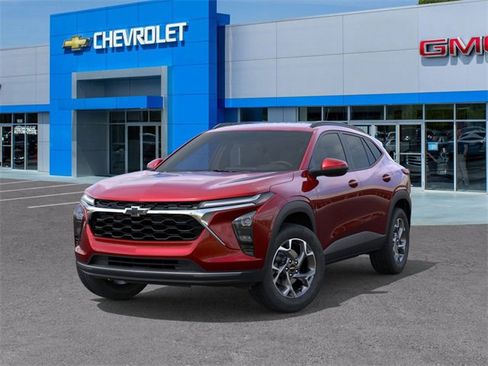 New 2026 Chevrolet Trax LT w/ Driver Confidence Package image 6
