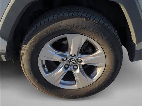 Certified 2022 Toyota RAV4 XLE AWD/4WD image 10
