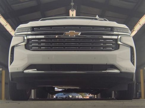 Used 2023 Chevrolet Tahoe Premier AWD/4WD image 7