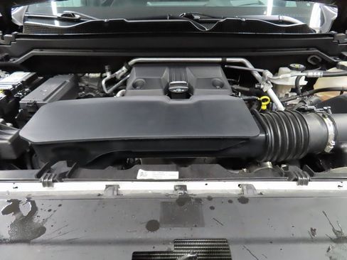 Used 2023 GMC Canyon Denali image 30