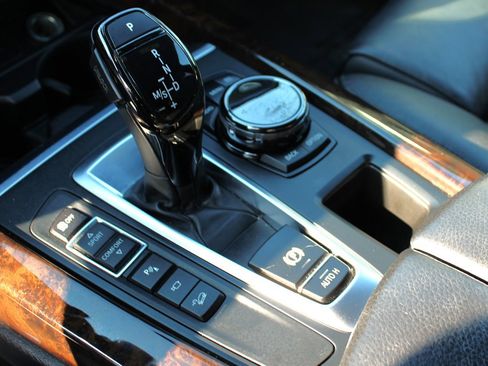Used 2015 BMW X5 xDrive35d image 27