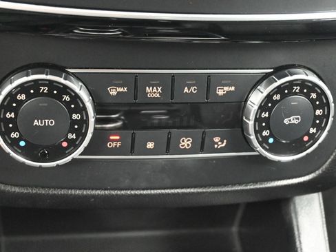 Used 2016 Mercedes-Benz GLE 350 w/ Premium Package image 19